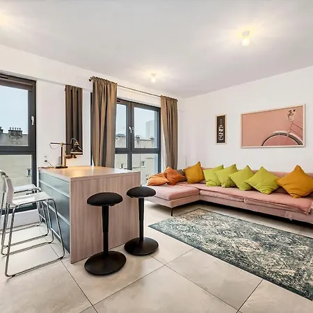 Lumina 4-room With Large Balcony Lägenhet *