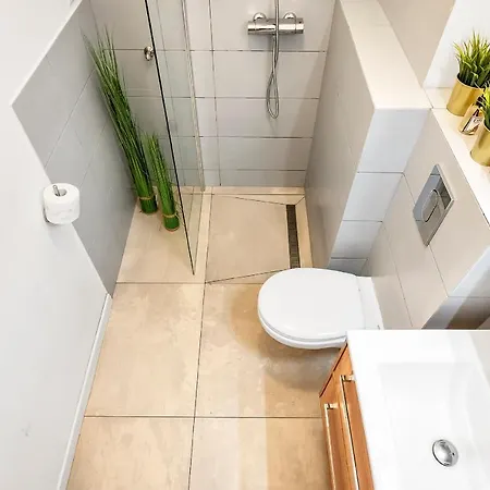 Lumina 4-room With Large Balcony Warsaw