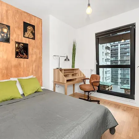 Lumina 4-room With Large Balcony Warsaw