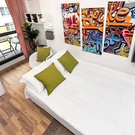 Apartment Lumina 4-room With Large Balcony *